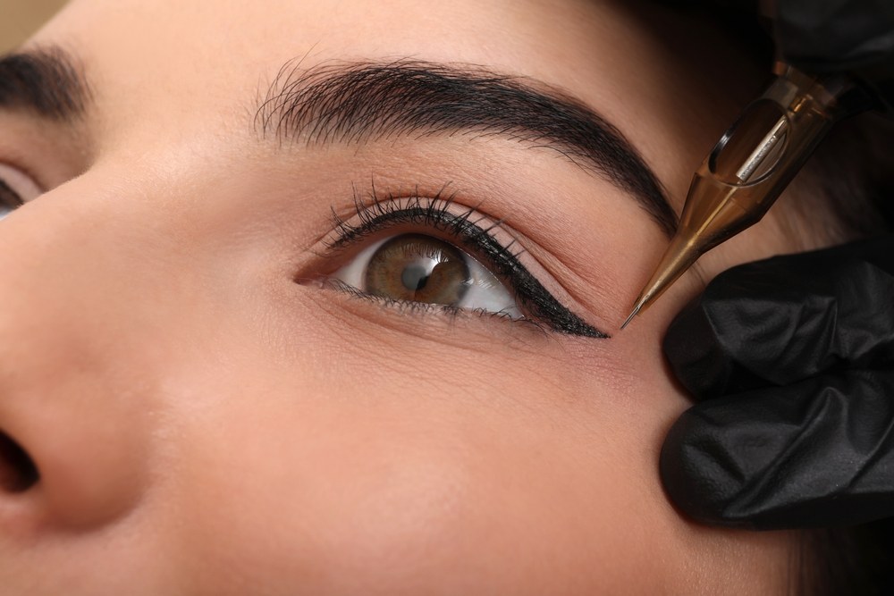 Powder brows cosmetic tattoo training