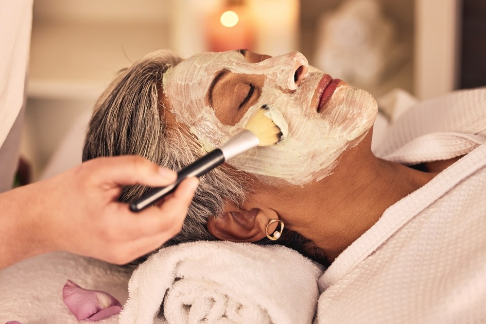 Skin glow before and after a facial