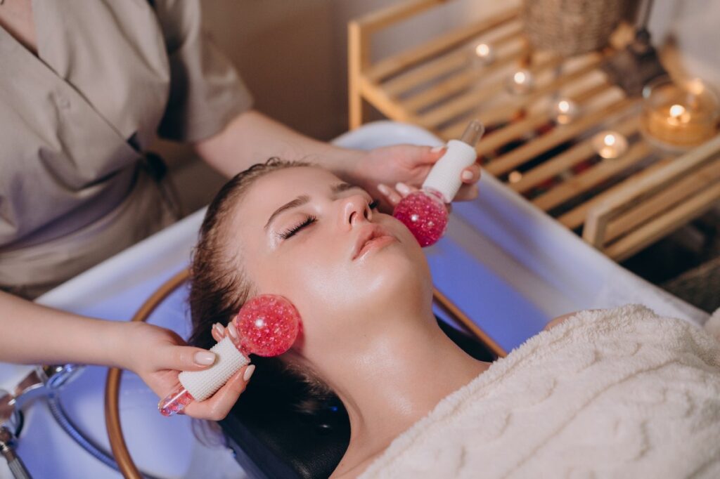 Head spa and deep cleanse facial treatment
