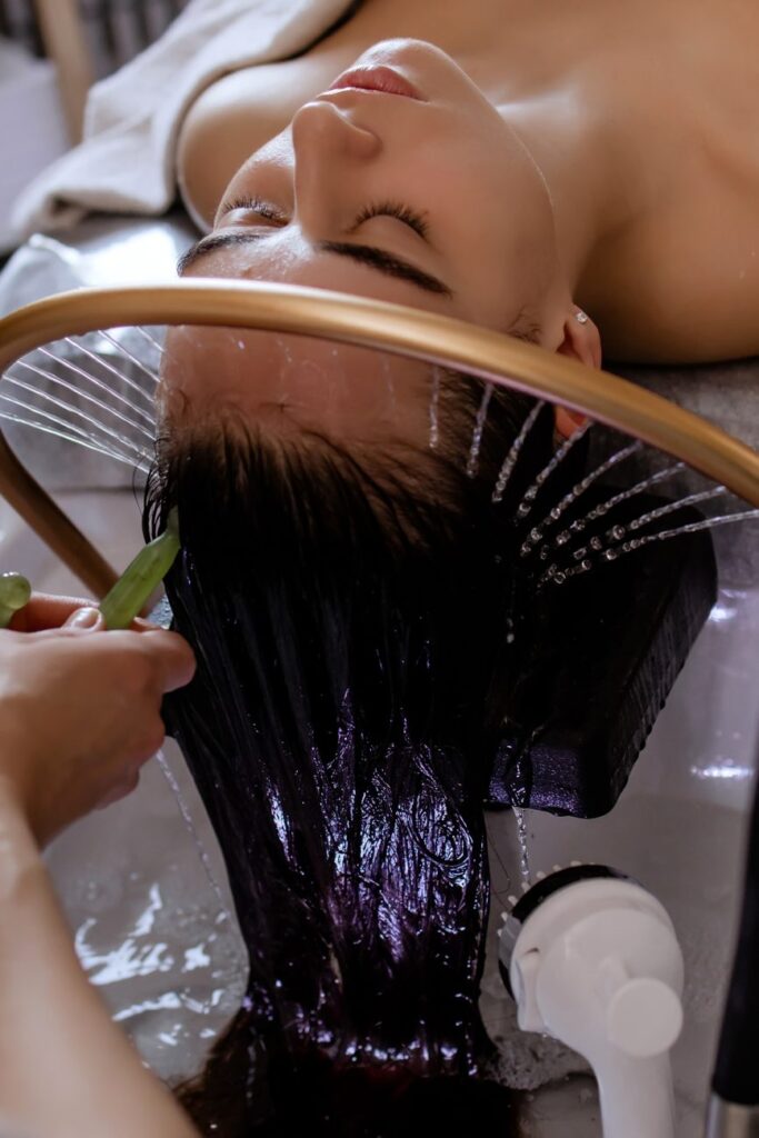 Warm circulating water during a Japanese head spa
